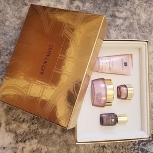 Estee Lauder beauty set